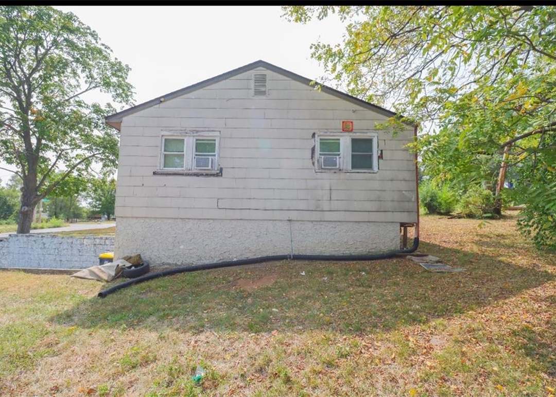 4342 Bales Avenue — photo 30