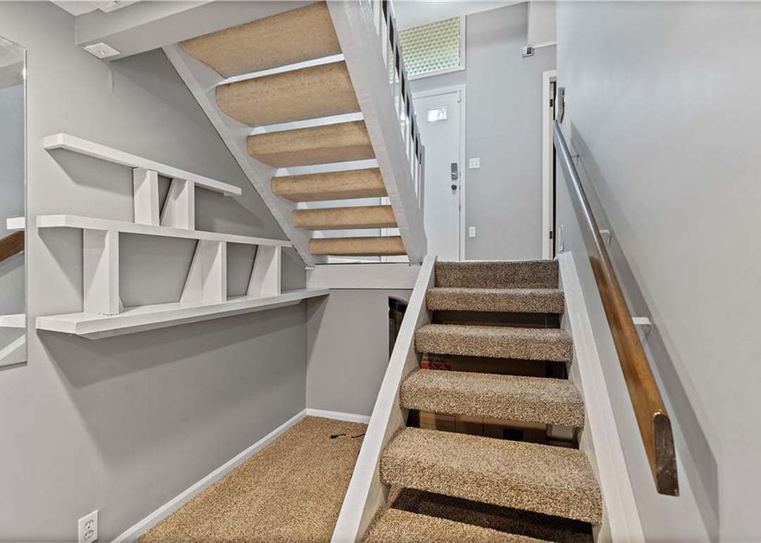10200 Locust Street — photo 7