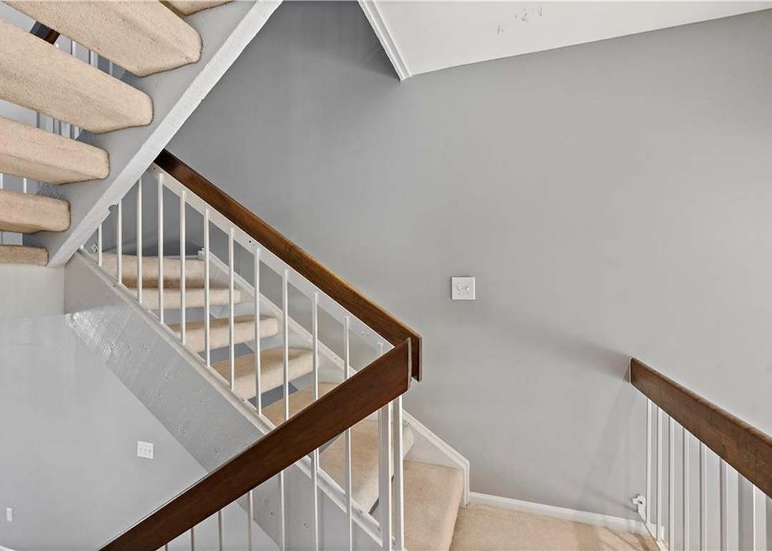 10200 Locust Street — photo 10