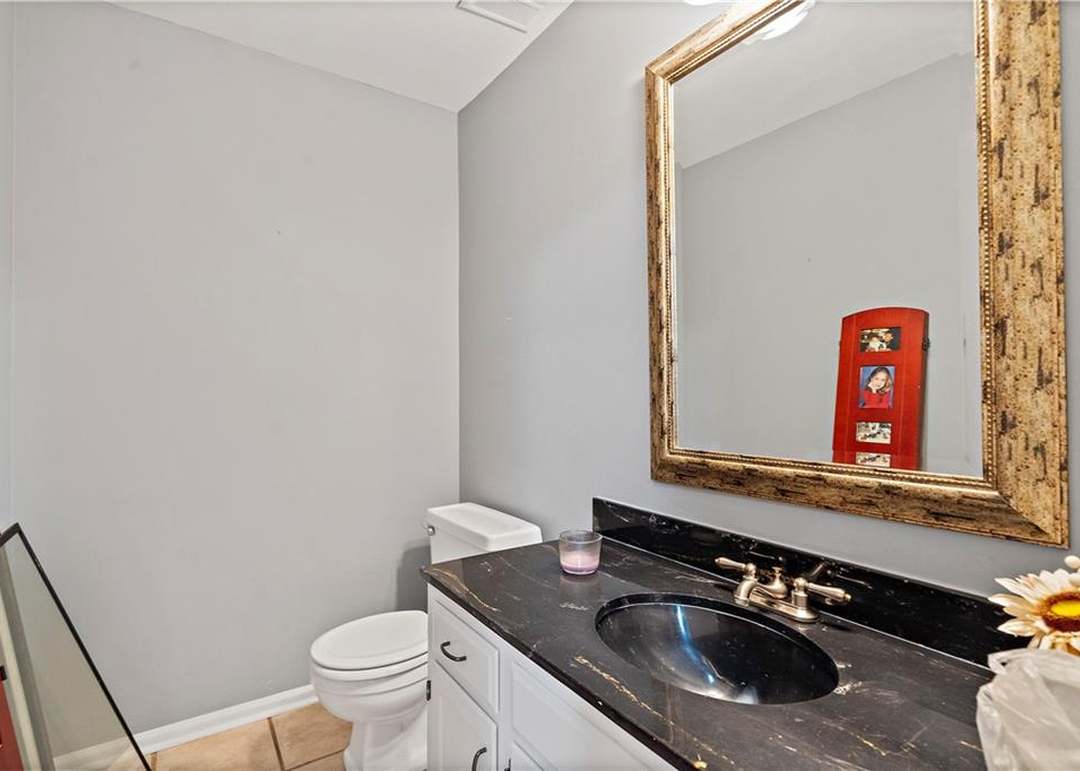 10200 Locust Street — photo 17