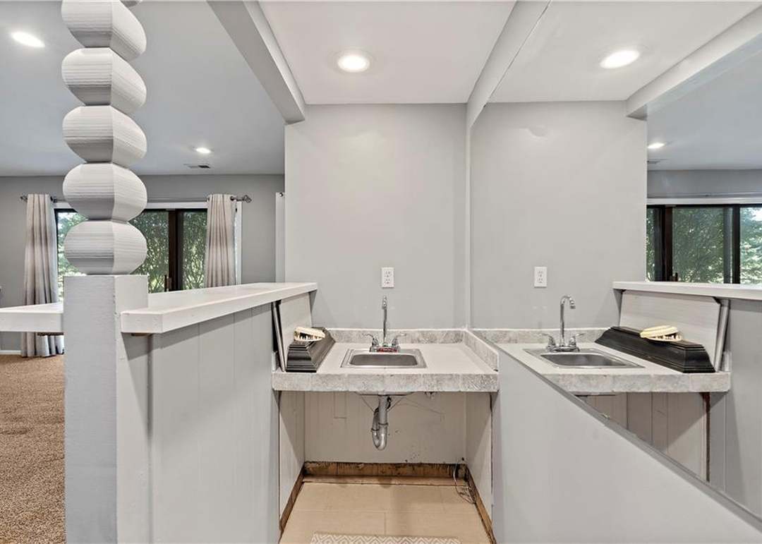 10200 Locust Street — photo 19