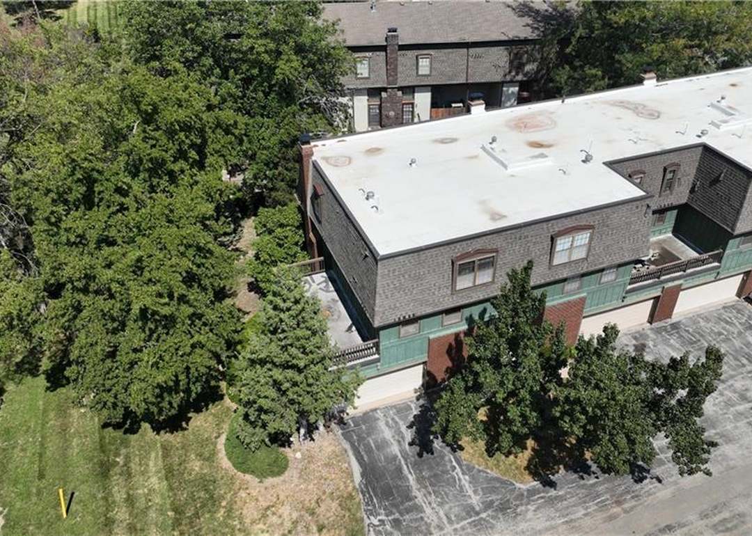10200 Locust Street — photo 31