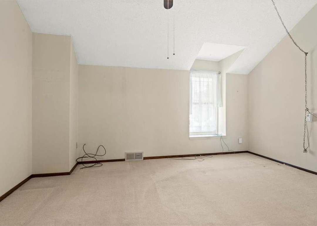 5915 Ridgeway Avenue — photo 15