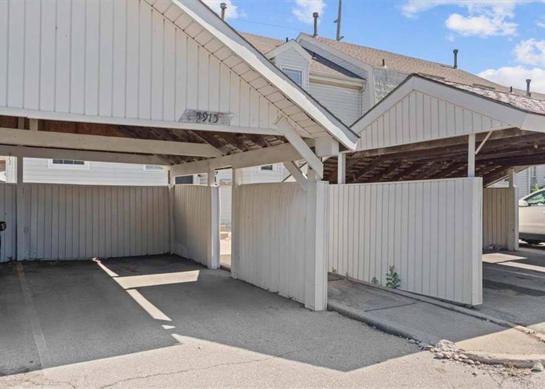5915 Ridgeway Avenue — photo 23