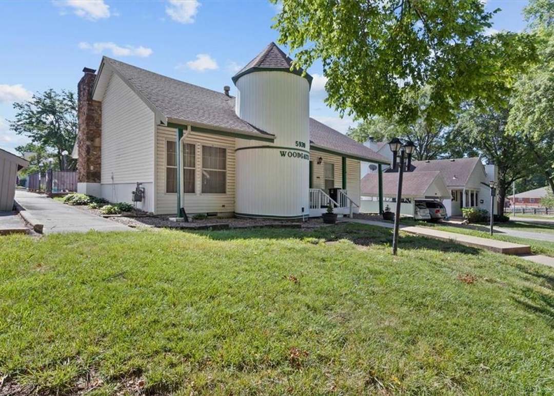 5915 Ridgeway Avenue — photo 25