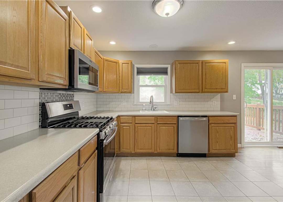 6322 W 58TH Street — photo 11