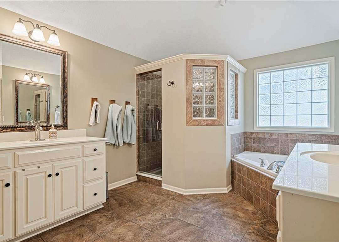 4507 Silverheel Street — photo 27