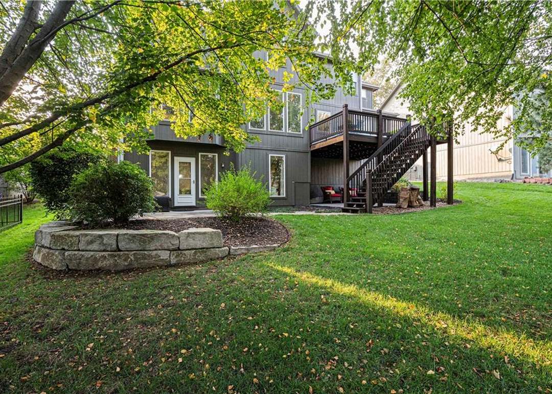 4507 Silverheel Street — photo 42
