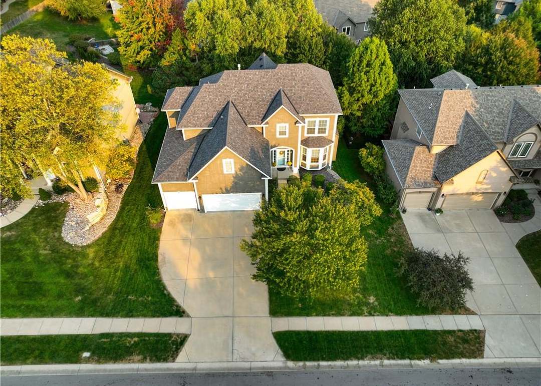 4507 Silverheel Street — photo 49