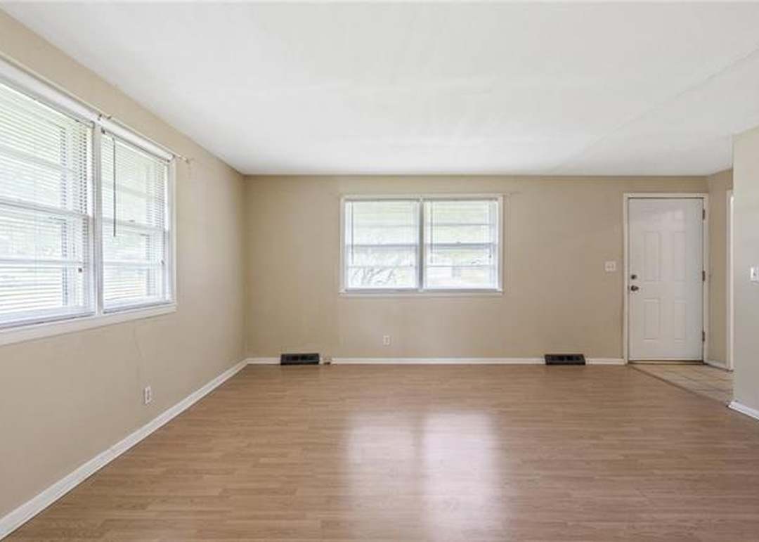 8539 Hayes Street — photo 12