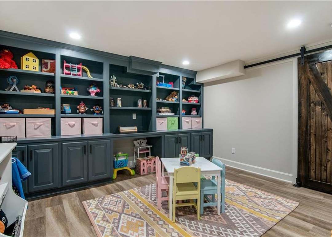 6515 WOODSON Drive — photo 28