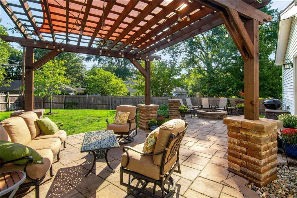 6515 WOODSON Drive — photo 30