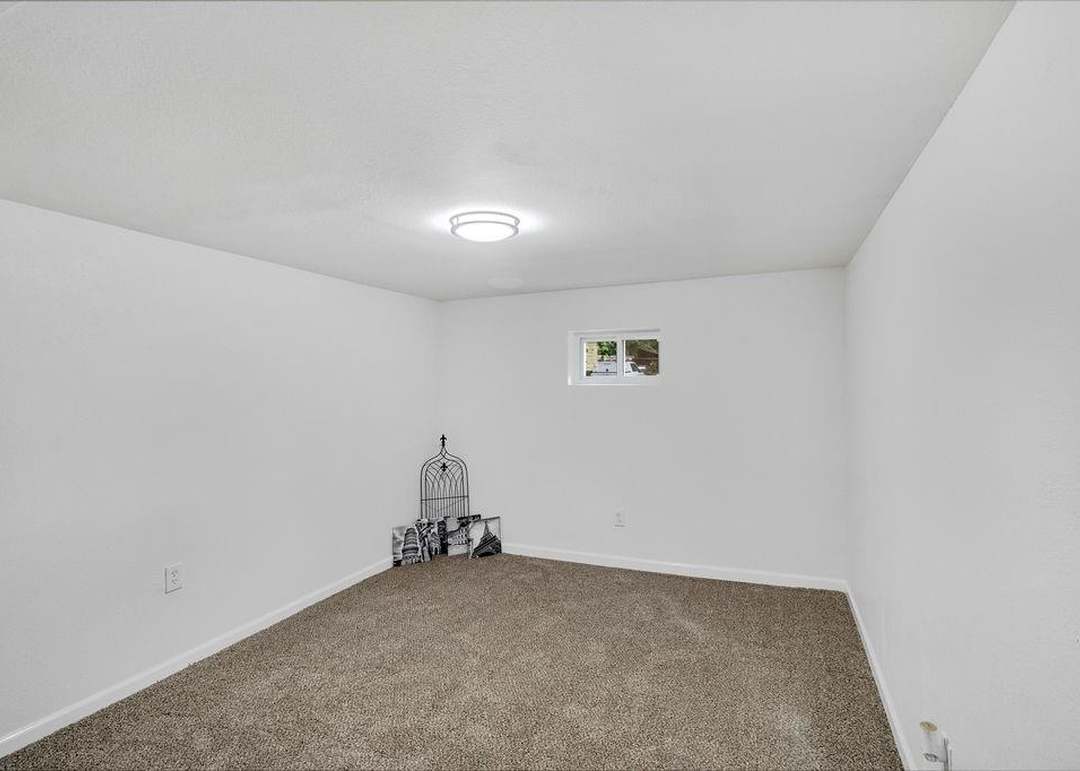 2119 S 38th Street — photo 3