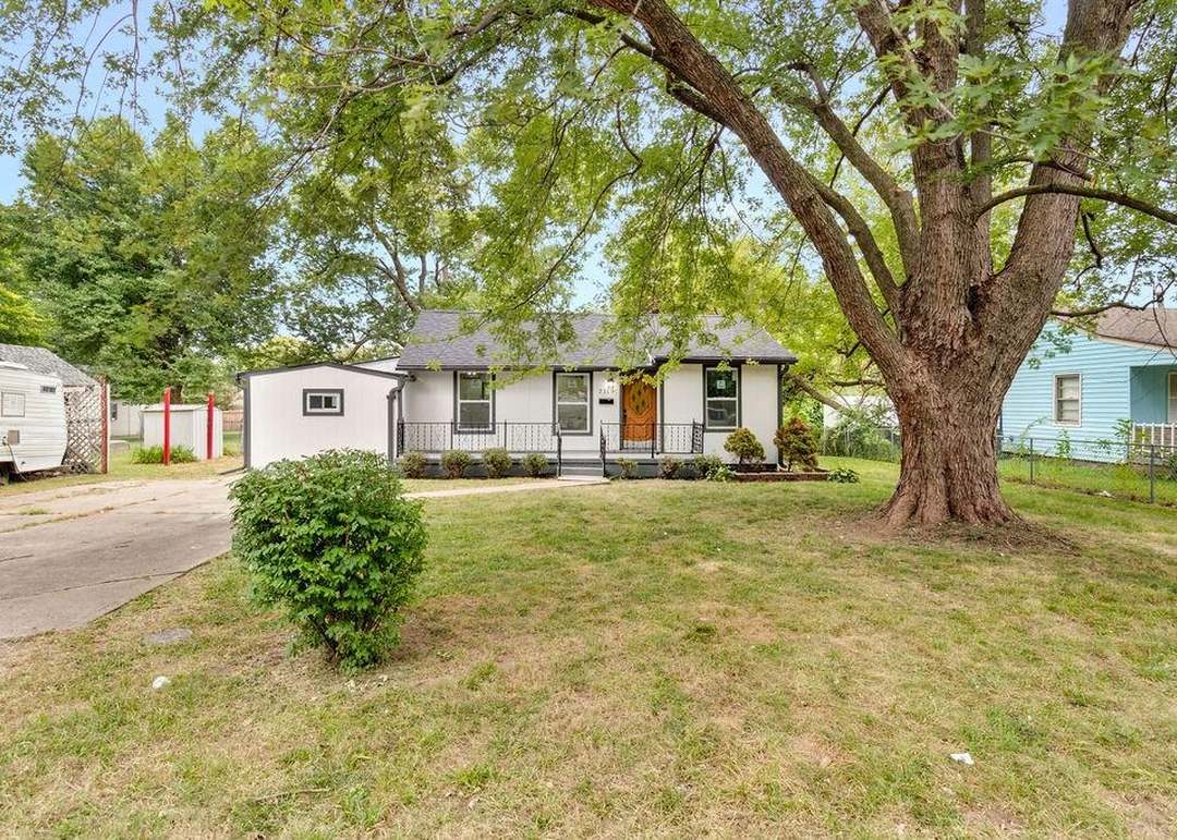 2119 S 38th Street — photo 10
