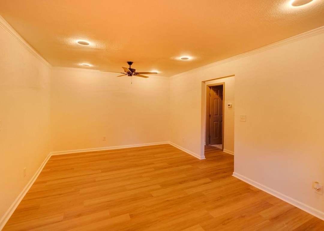 2119 S 38th Street — photo 34