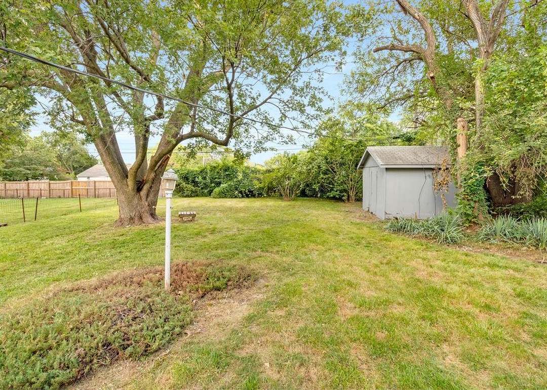 2119 S 38th Street — photo 35