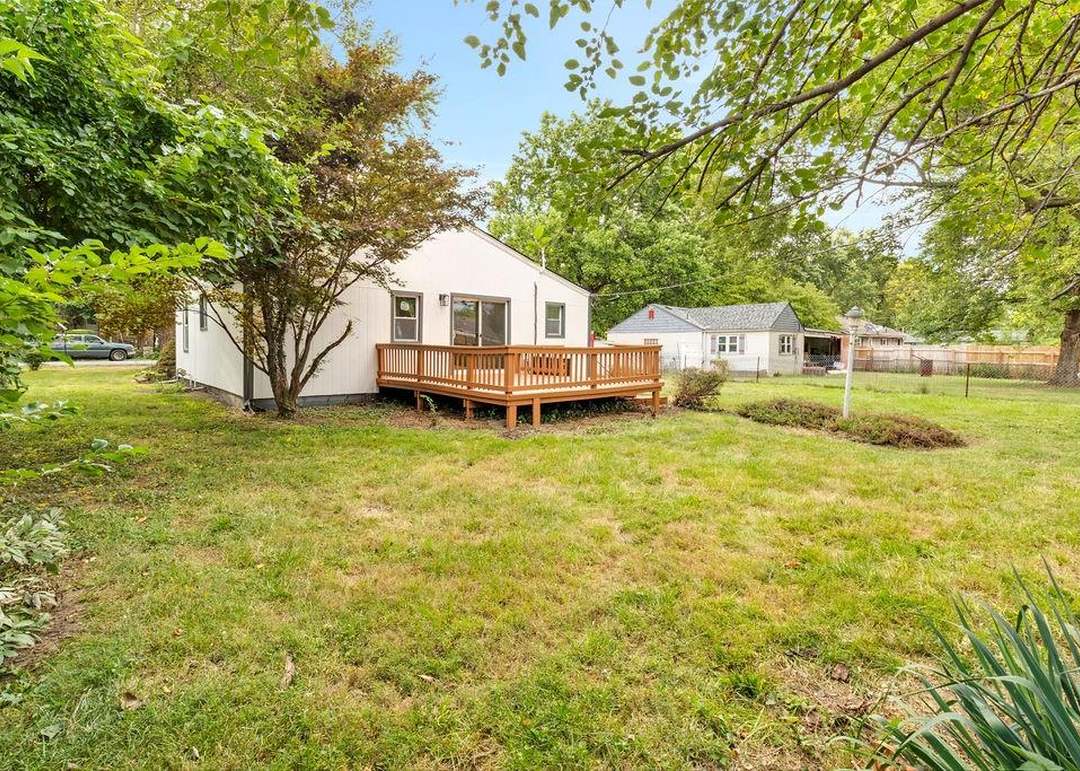 2119 S 38th Street — photo 39