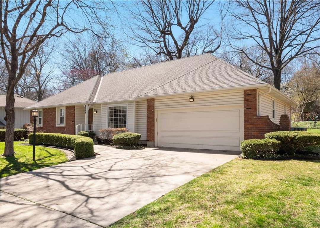8908 Outlook Drive — photo 9