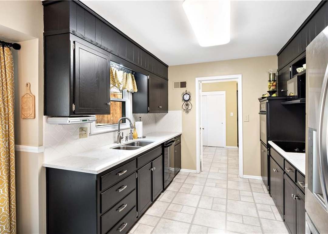 8908 Outlook Drive — photo 16