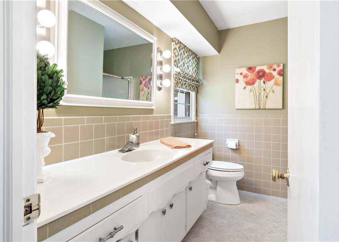 8908 Outlook Drive — photo 24