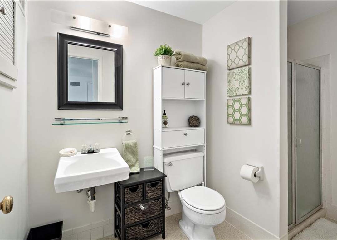 8908 Outlook Drive — photo 32