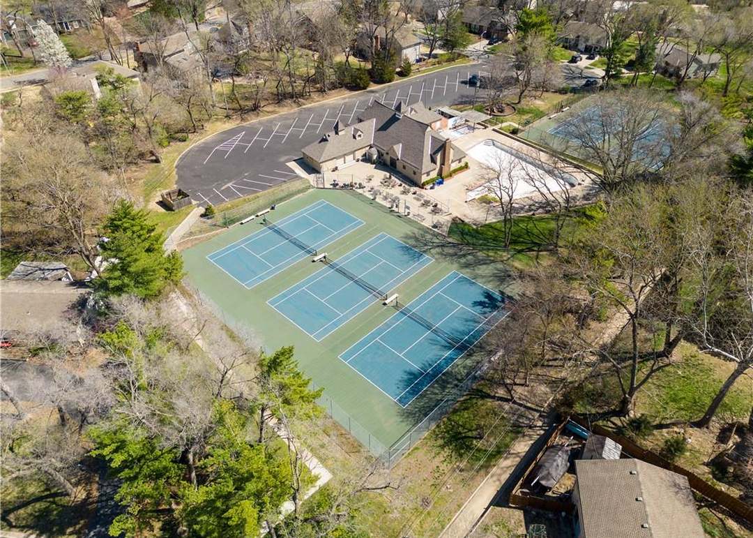 8908 Outlook Drive — photo 45