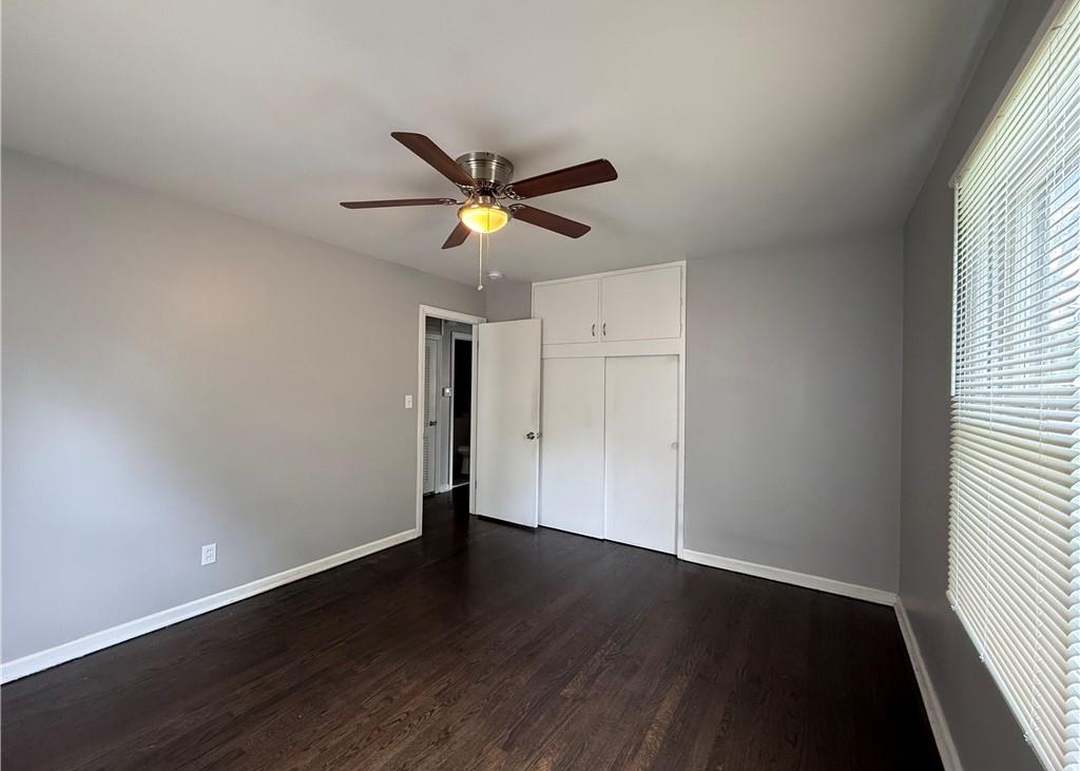 2718 S Brookside Avenue — photo 13