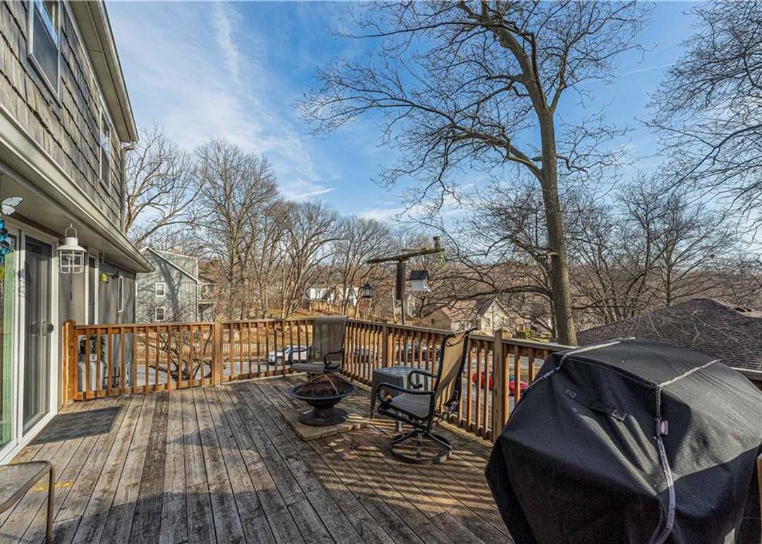 1215 Camelot Drive — photo 41