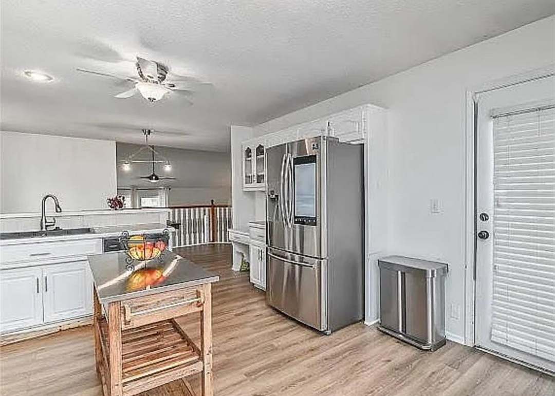 13836 W 110th Street — photo 7