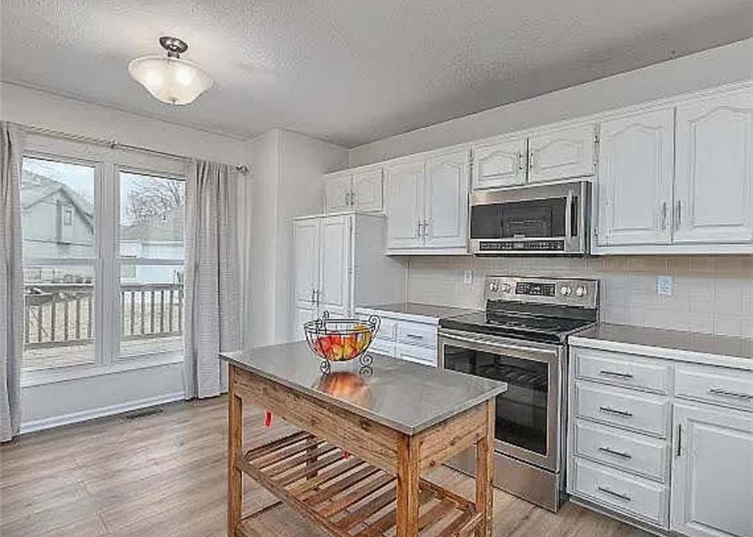 13836 W 110th Street — photo 13