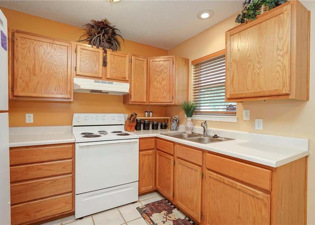 5037 Vista Street — photo 16