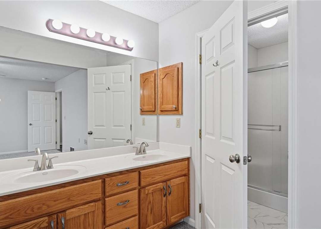 814 Coventry Lane — photo 7