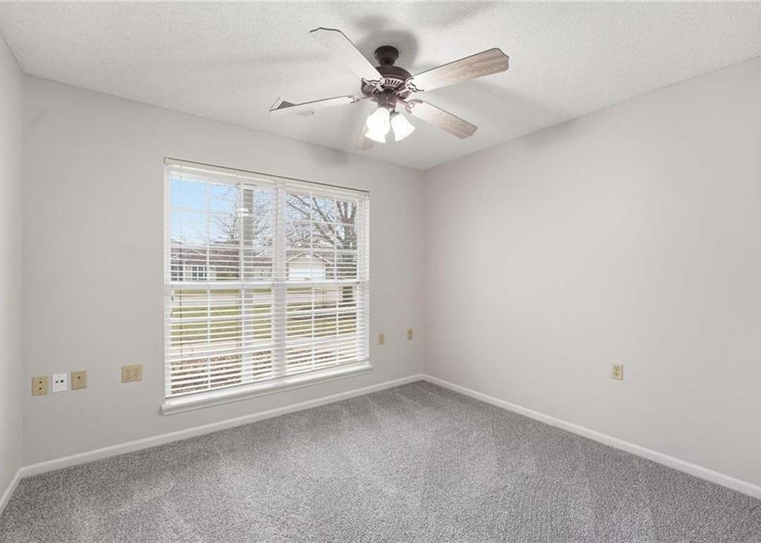 814 Coventry Lane — photo 17