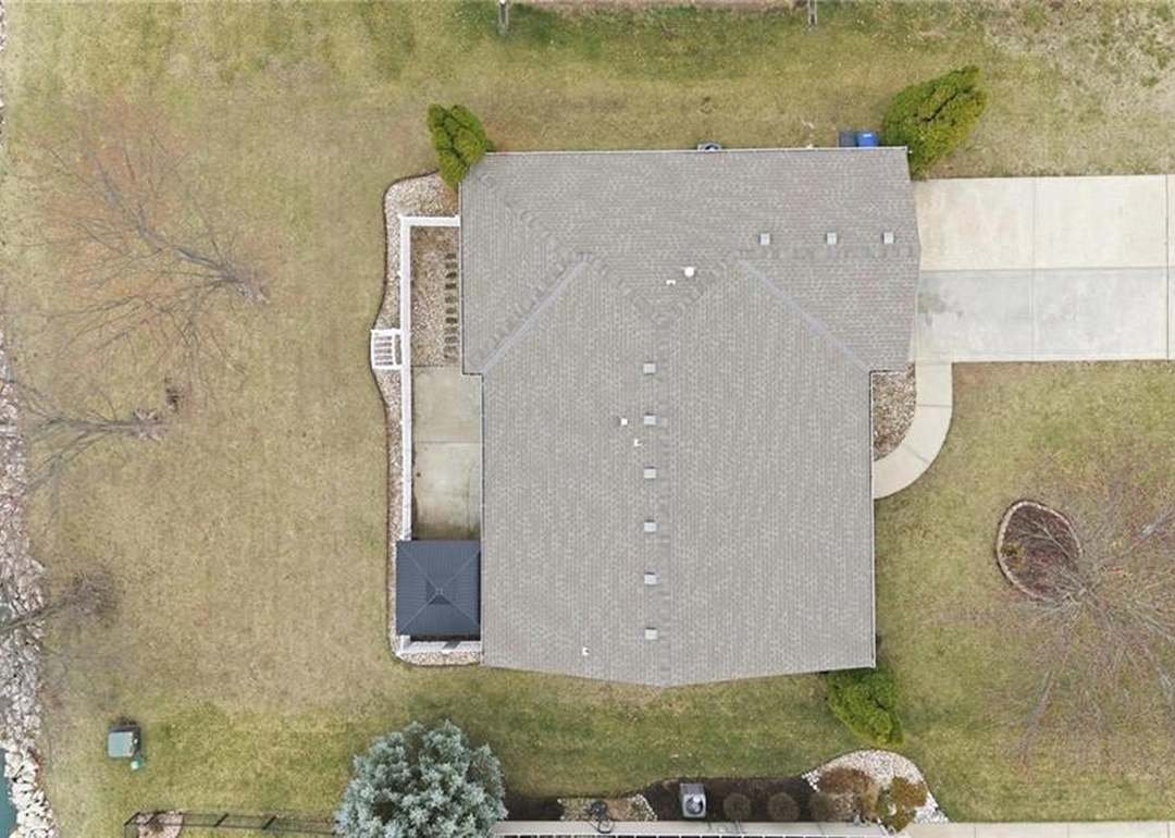 814 Coventry Lane — photo 35