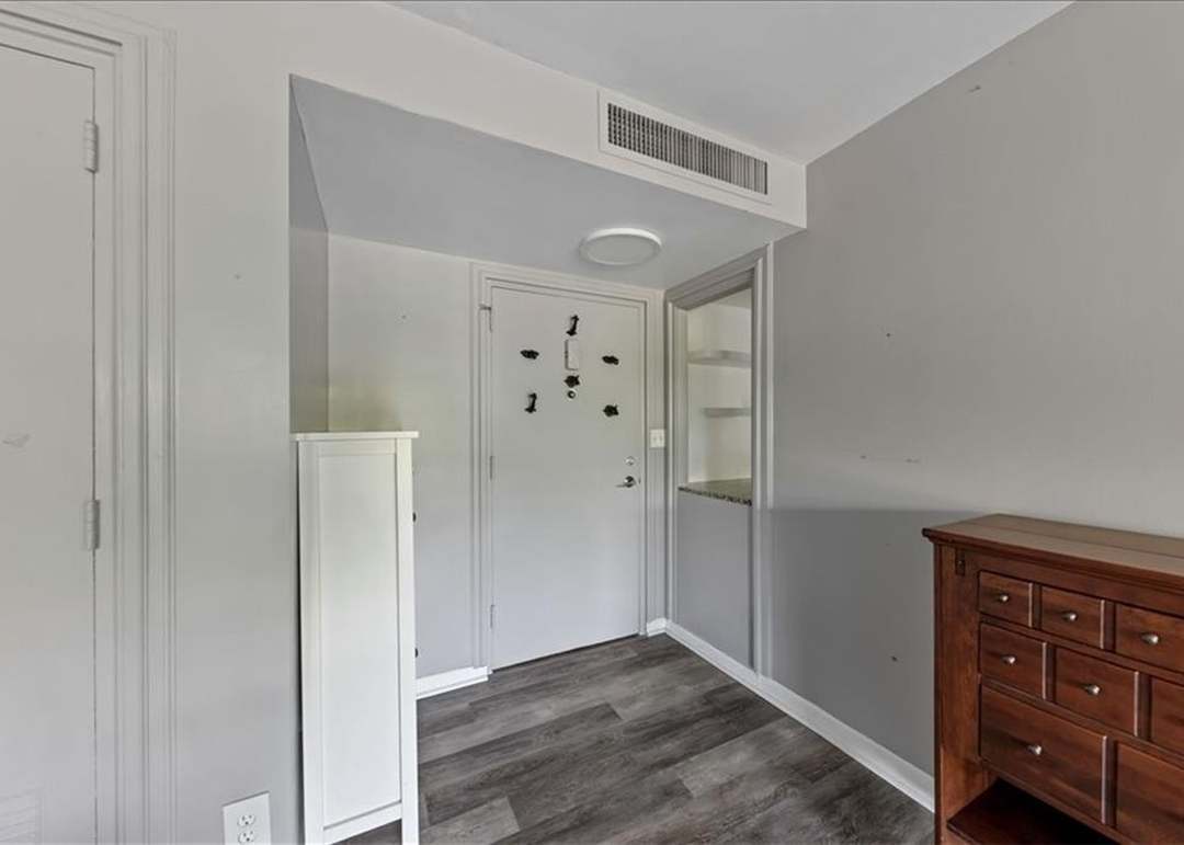 4550 Warwick Boulevard — photo 6
