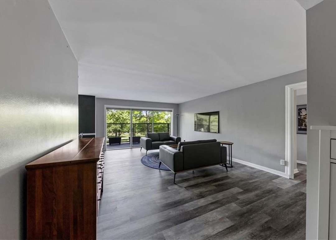 4550 Warwick Boulevard — photo 10