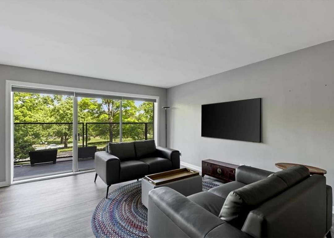 4550 Warwick Boulevard — photo 11