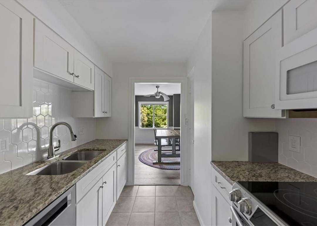 4550 Warwick Boulevard — photo 15