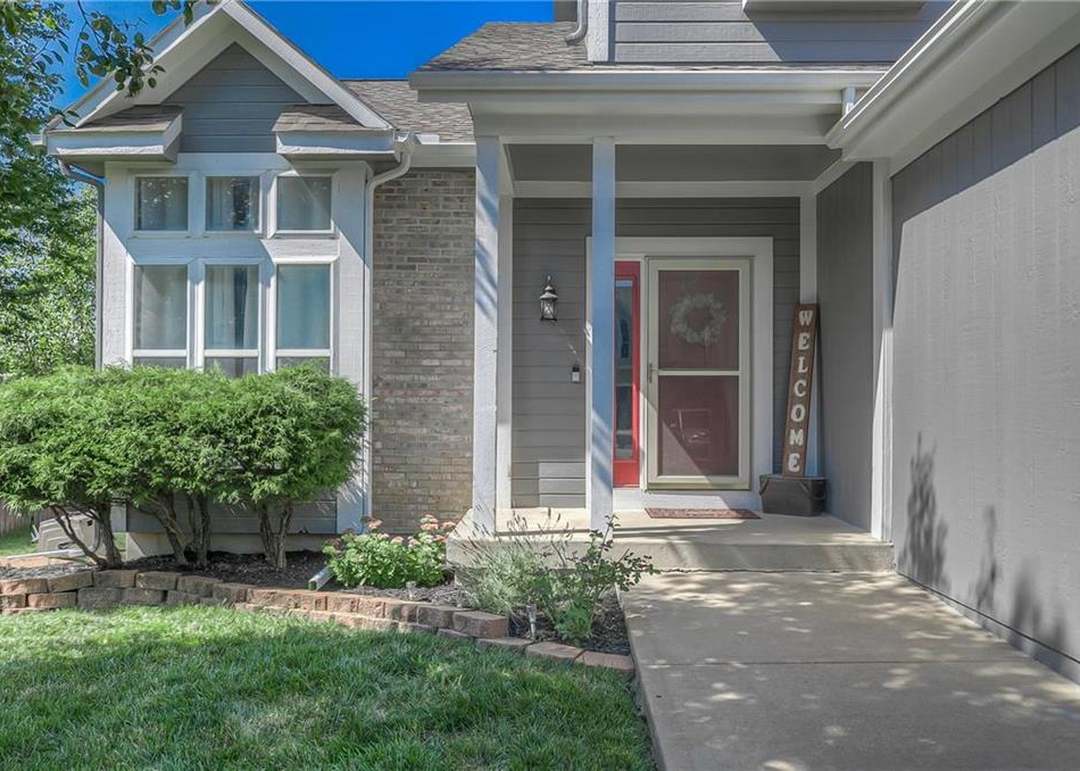 21610 W 57th Terrace — photo 9