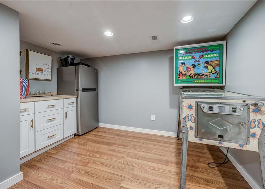 6611 Walmer Street — photo 3
