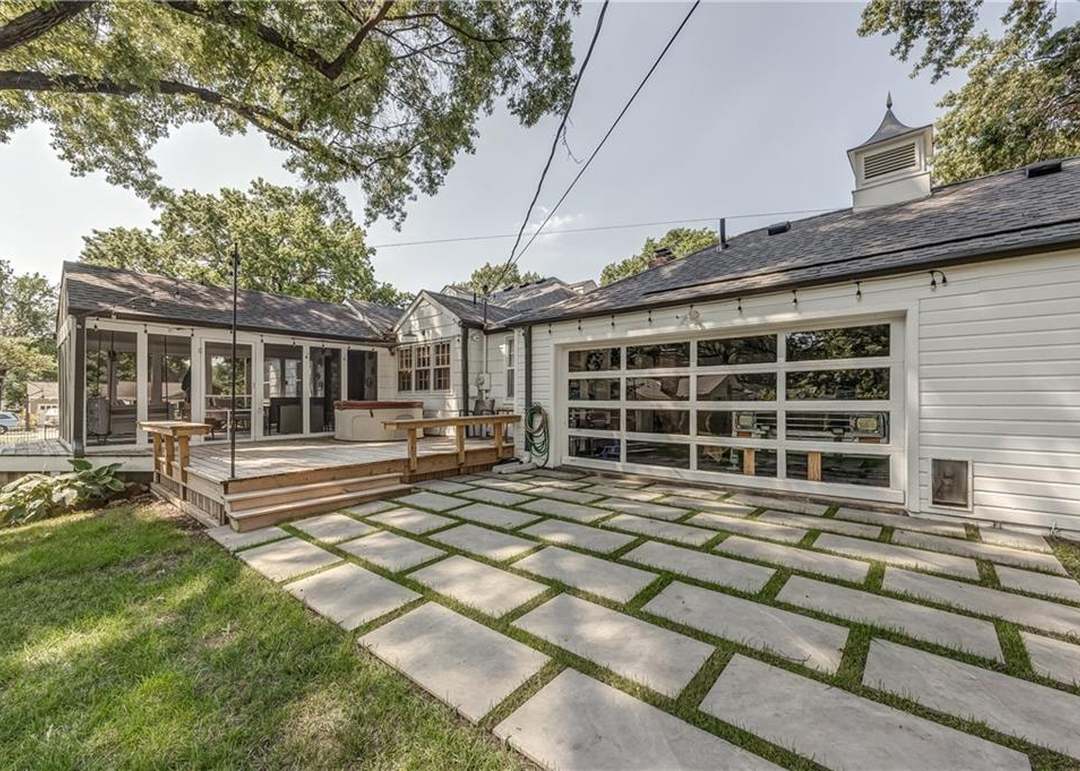 6611 Walmer Street — photo 36