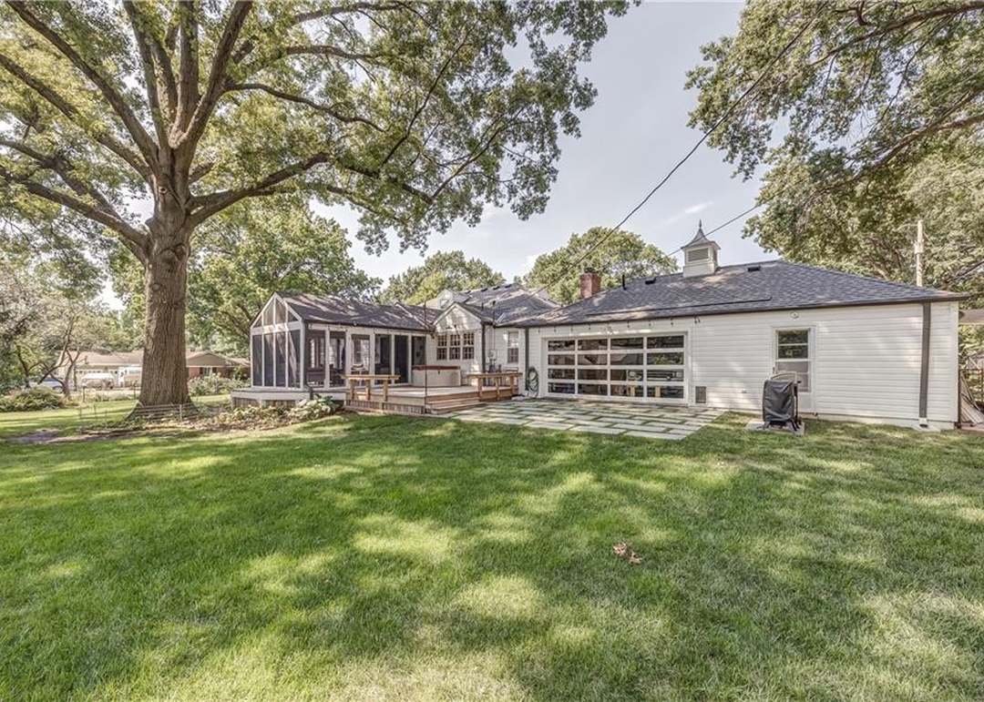 6611 Walmer Street — photo 37