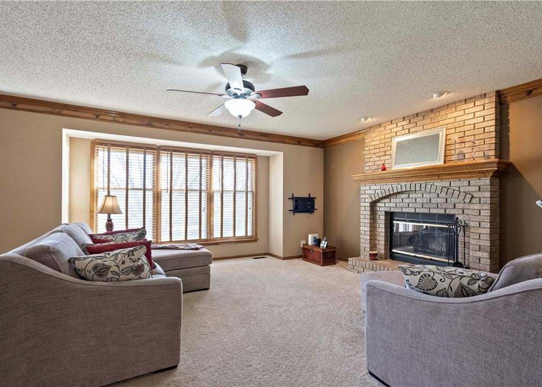 1717 Tudor Lane — photo 11