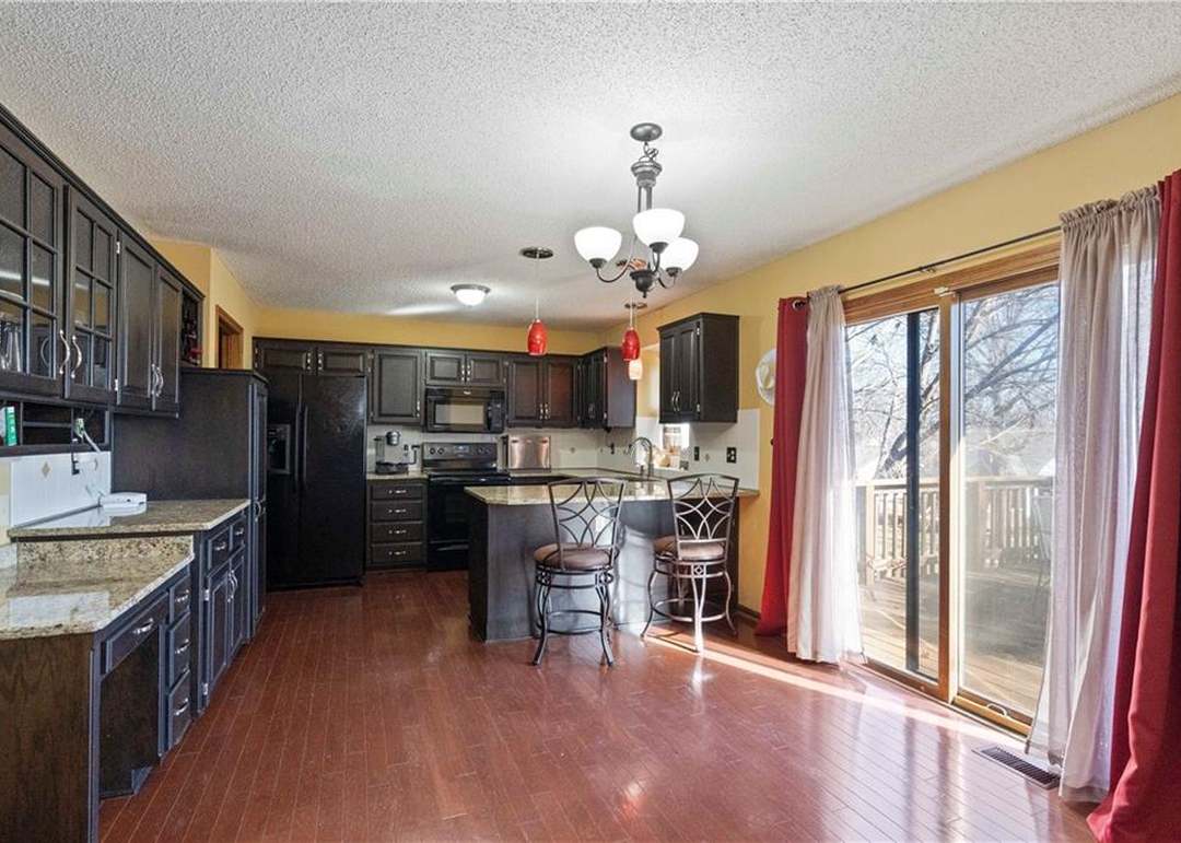 1717 Tudor Lane — photo 12