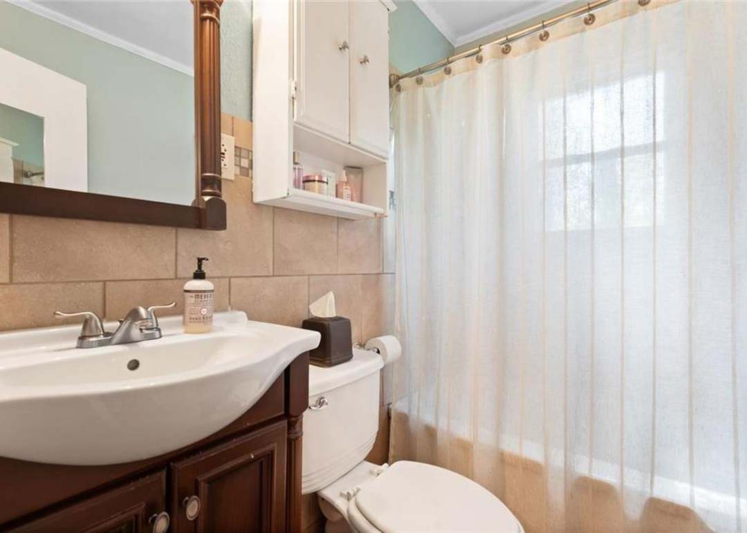 2601 W 77TH Street — photo 2
