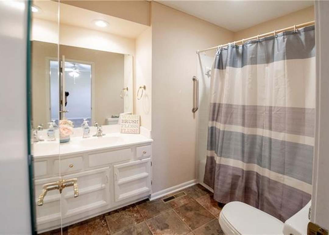 9605 Reeder Street — photo 28