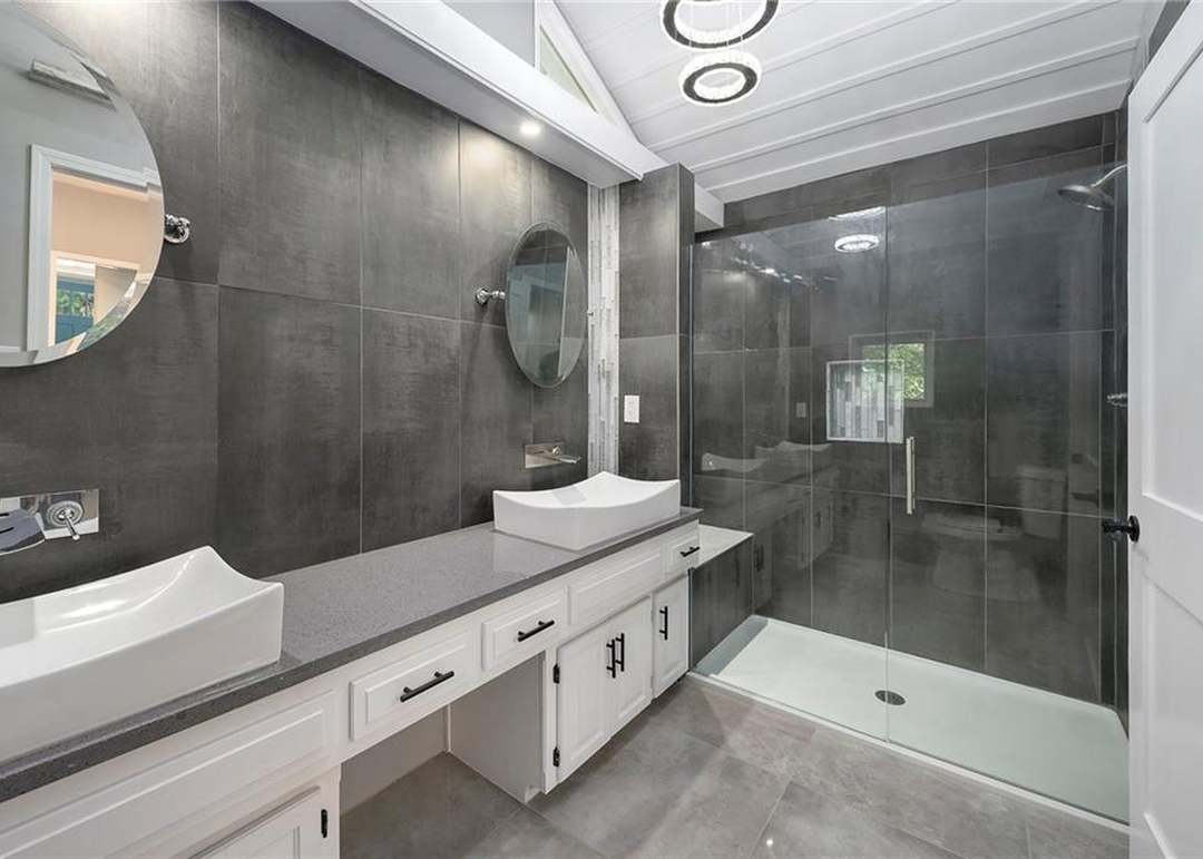 2510 Woodland Avenue — photo 13