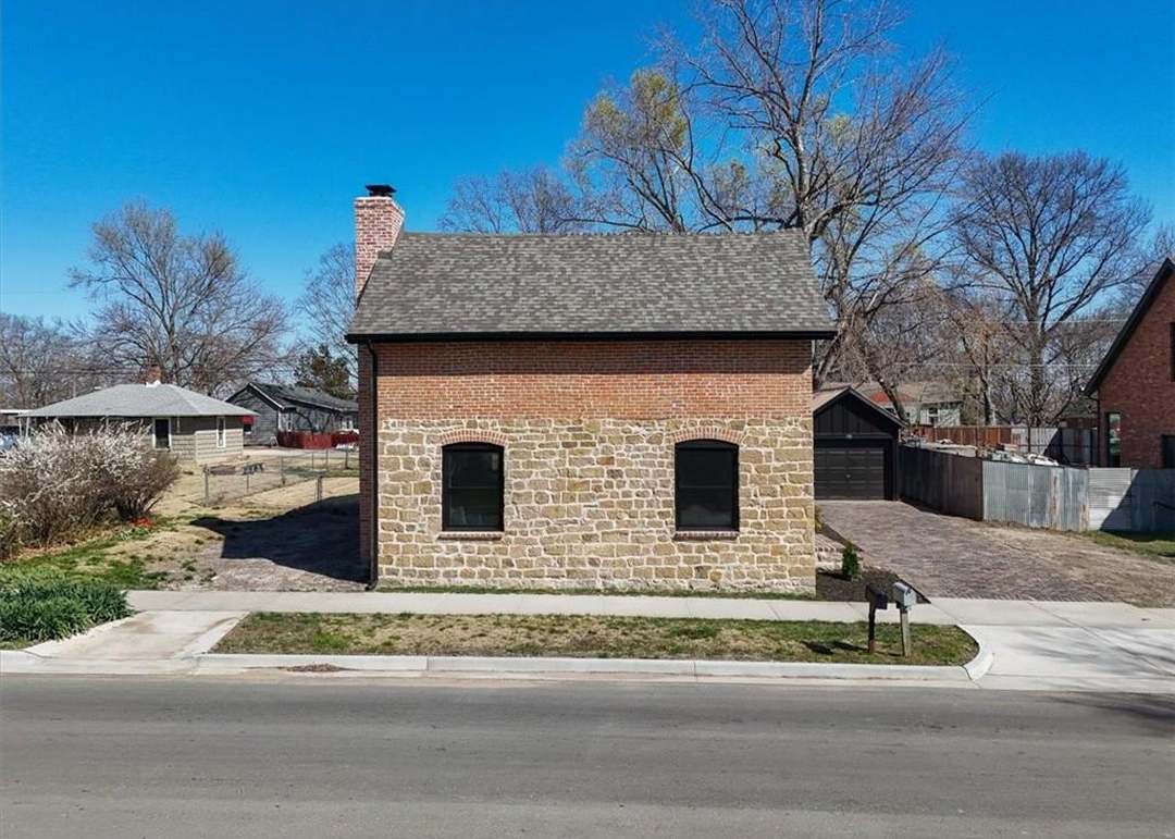 710 Church Street — photo 43