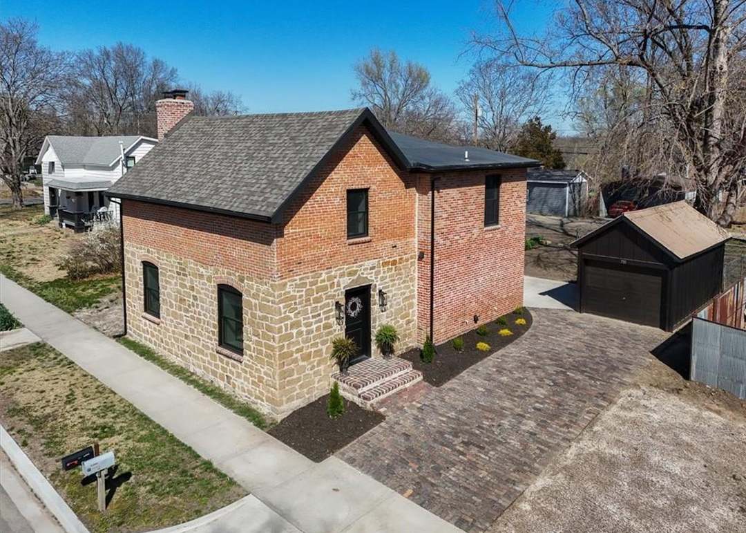 710 Church Street — photo 45