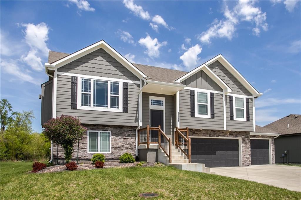 20607 Copper Creek Drive — photo 1